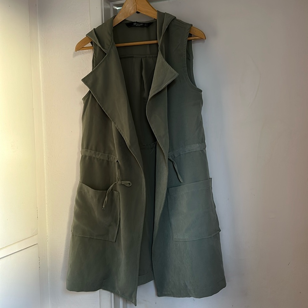 Over vest with hood